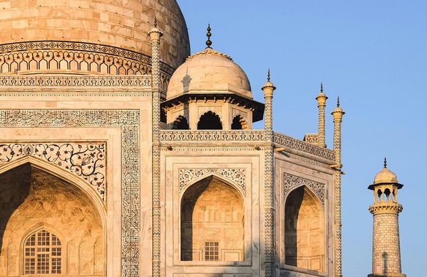 Taj Mahal Day Trip from Delhi by Private Car with Local Guide