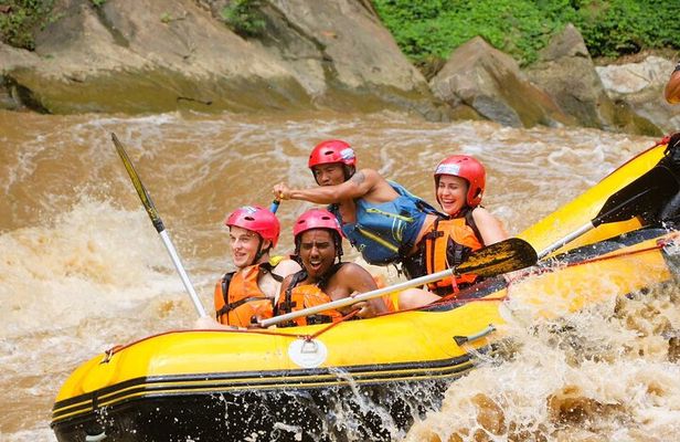 White Water Rafting 10 km with Lunch – Khampan Rafting Chiang Mai