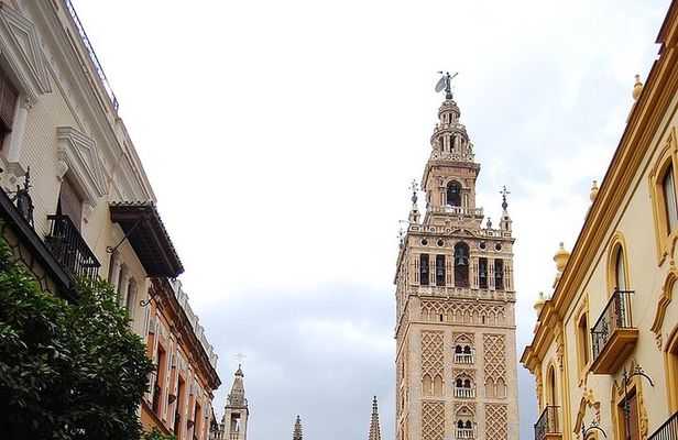 Seville Jewish Quarter, History and Hidden Corners