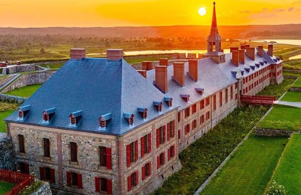 Private Fortress of Louisbourg and Lighthouse Tour