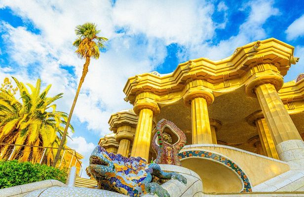 Priority Access Private Guided Tour of Park Güell