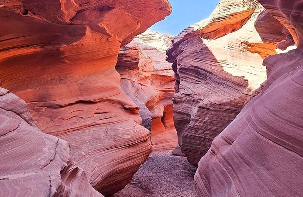 WCE Canyon O Guided Slot Canyon Tour