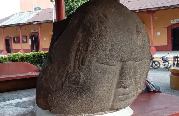  Short tour Mayan town and sugar History From Quetzal Port.