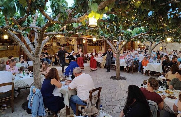 Rethymno: Cretan Night with Dinner and Live Music, LOCAL GUIDE