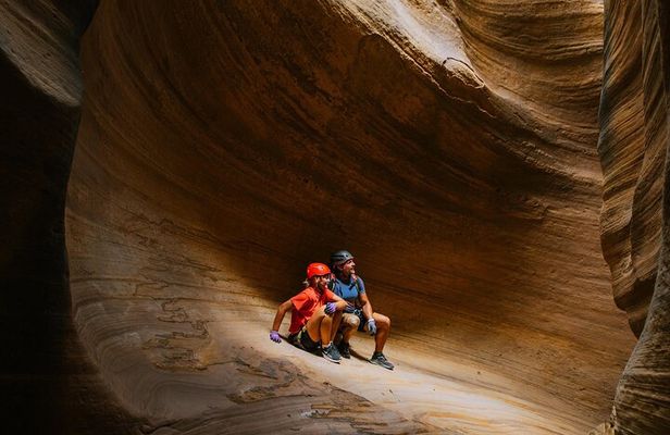 Bryce Canyon Drop Slot Canyon Rappelling Adventure 
