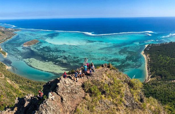 Nature & Heritage Le Morne Hiking & South West Tour with Lunch