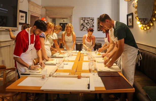Authentic Roman Carbonara Cooking Class 