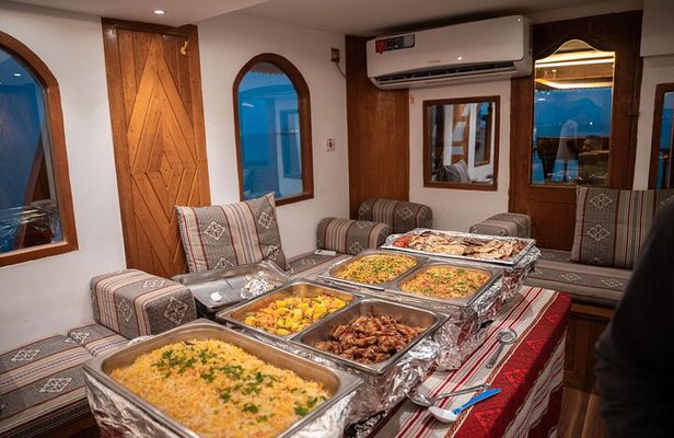 Doha: Dhow Cruise Dinner Live BBQ Buffet and Hotel Transfer