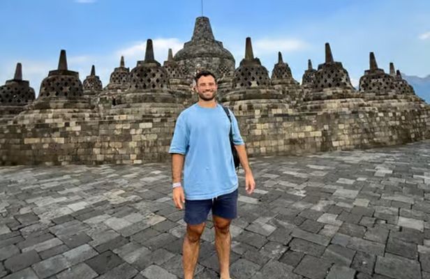 Borobudur Climb To the top & Prambanan Temple All Inclusive Tour