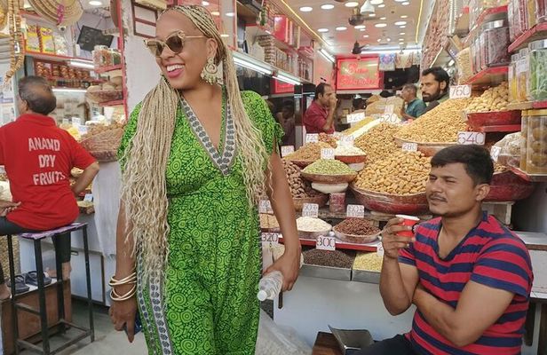 Old & New Delhi Tour with Female Guide