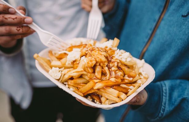 Ottawa Food Tour with ByWard Market Flavors & 6 Local Tastings