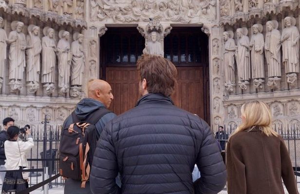 Inside Notre-Dame Tour with a Licensed Guide