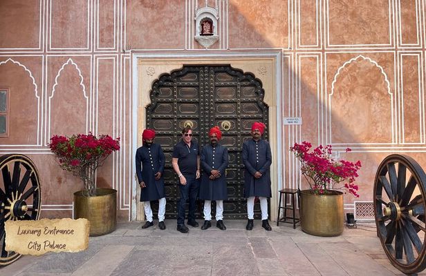 Jaipur Day Tour from Delhi – Private Car, Guide & All Inclusive