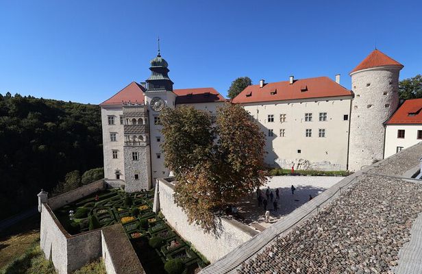 Ojców National Park & Castles: Private SUV Trip from Krakow