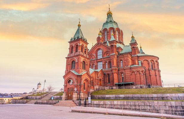 Best of Helsinki: Private City Highlights Tour
