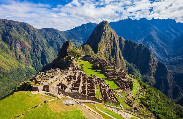 2 Day Sacred Valley and Machu Picchu Experience from Cusco