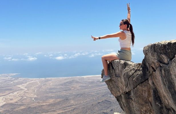 Half Day Nature Escape Wadi Darbat and Mount Samhan Tour