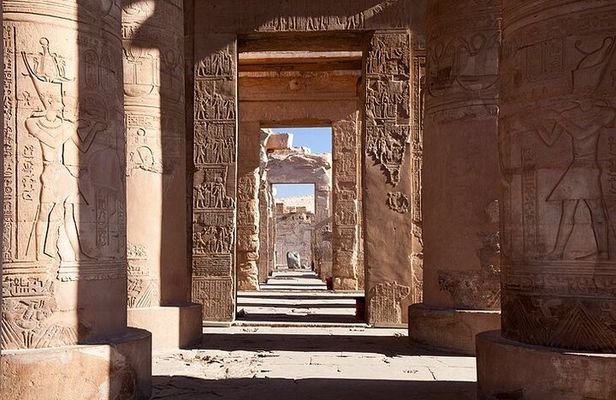 Full Day Luxor Tour from Cairo with Private Guide