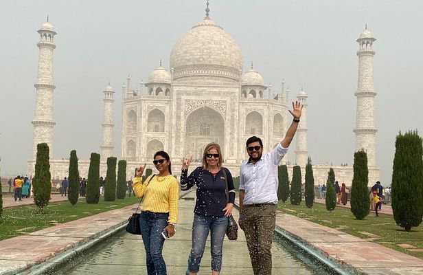 Taj Mahal Tour From Delhi By Car With 5*Hotel Lunch All inclusive