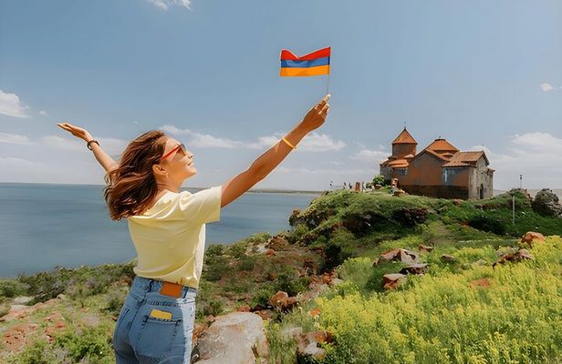 Day Tour Tbilisi to Armenia with Lake Sevan and Yerevan