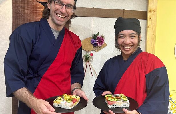 Osaka Local Market Tour with Box Sushi Making & Matcha Experience
