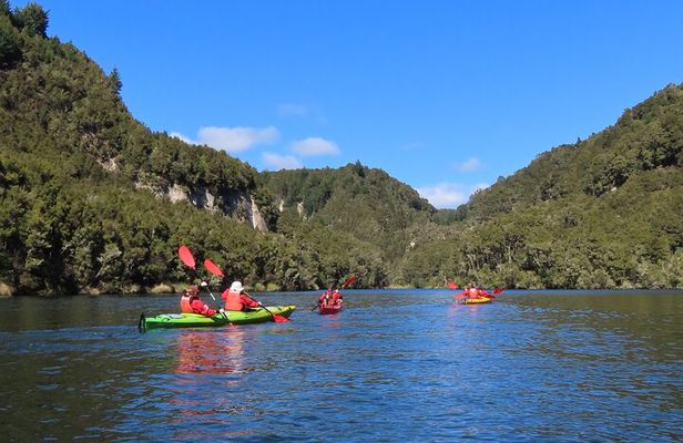 Hidden Lake Kayak Tour in Taupō’s Secret Gem