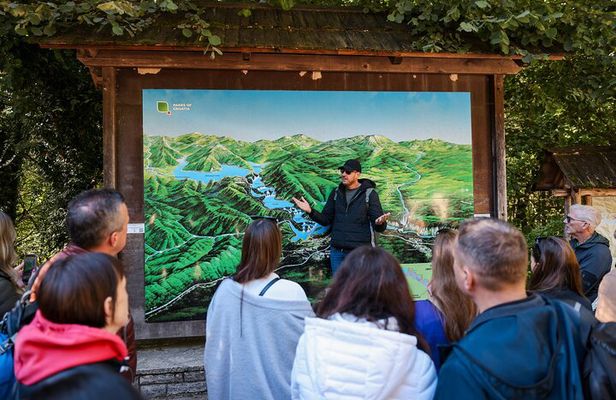 From Zadar: Plitvice Lakes Guided Day Tour with Tickets