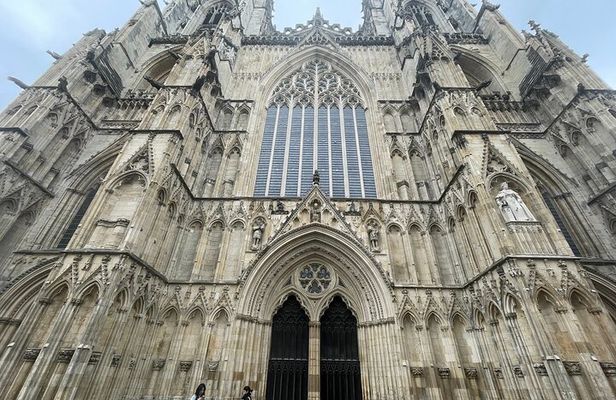 York Minster Guided Tour with Entry & Audio Guide