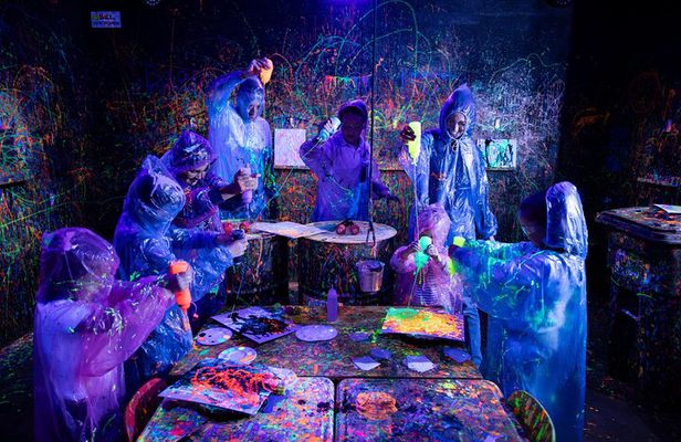 Incredible Neon Paint, Backlight, Splatter Room Experience