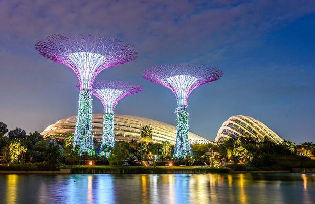 Glittering Singapore Night Tour: City Lights, Skyline & River