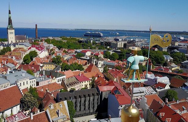 Tallinn Old Town History and Legends Walking Tour