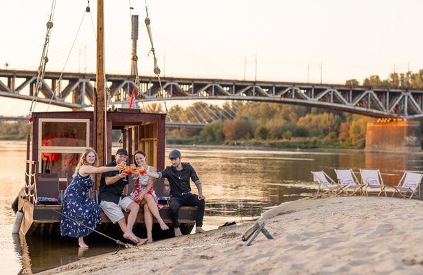 Vistula River Cruise with Polish Food and Drinks from Warsaw