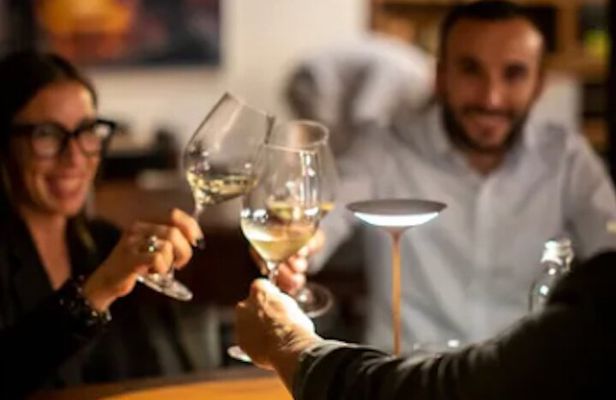 Lecco: Wine Tasting experience (5 wines)