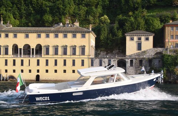 1 hour and 30 minutes Boat Tour