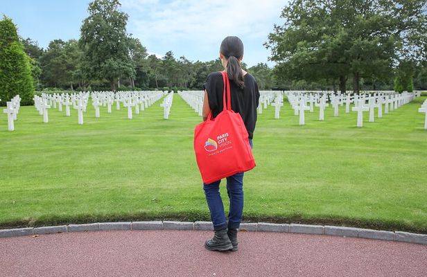 Normandy D-Day Guided Small Group From Paris + Lunch