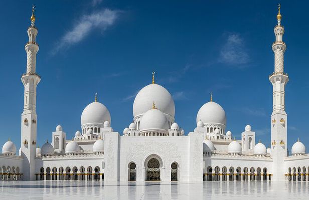 From Dubai: Sheikh Zayed Grand Mosque Tour Abu Dhabi