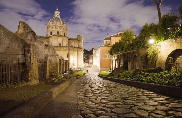 Rome: Twilight Imperial Forums and Capitoline Hill Walking Tour