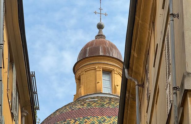 Old Town Nice Baroque and Medieval Small Group Tour
