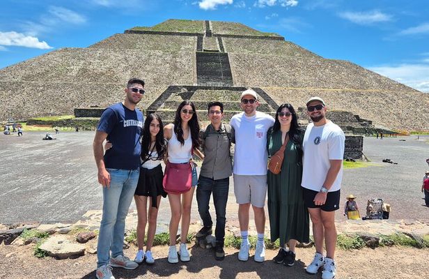 Custom Private Tour: Teotihuacan Pyramids Premium Experience