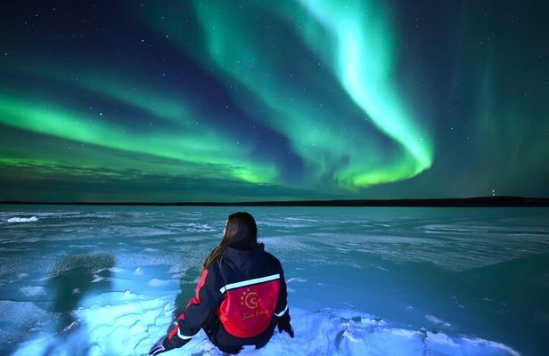 Chasing Aurora with Photographer - Small Group
