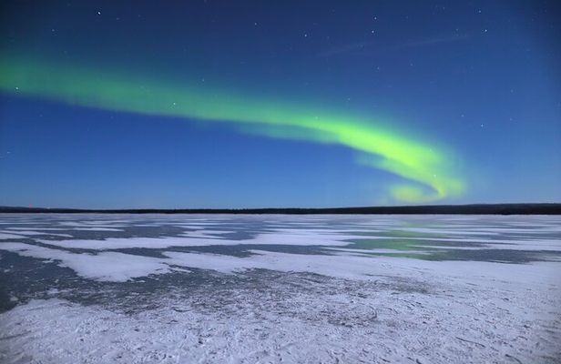Aurora Borealis Trip in Lapland Lakeside