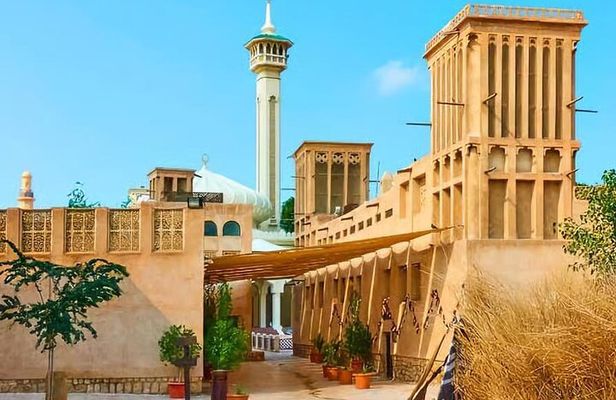 Old Dubai Walking Tour with Local Guide