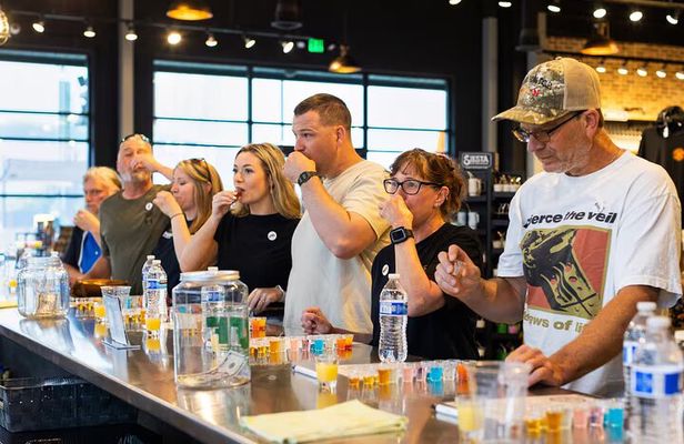 Sevierville VIP Wine, Shine, Bourbon & Lunch Experience