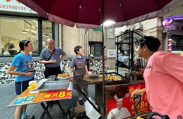 Discover Local Life and Street Food Shanghai Bike Adventure