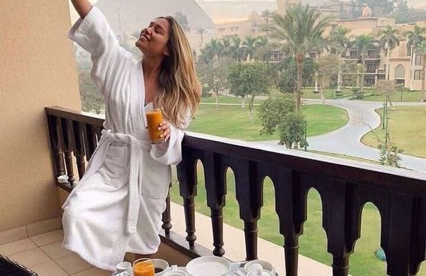 VIP All-Inclusive Tour: Giza Pyramids, Sakkara & Camel Ride