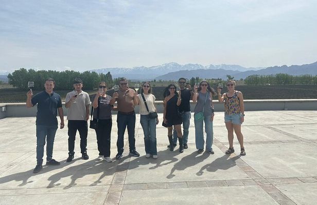 Casa Vigil (the enemy) + 2 cellars.