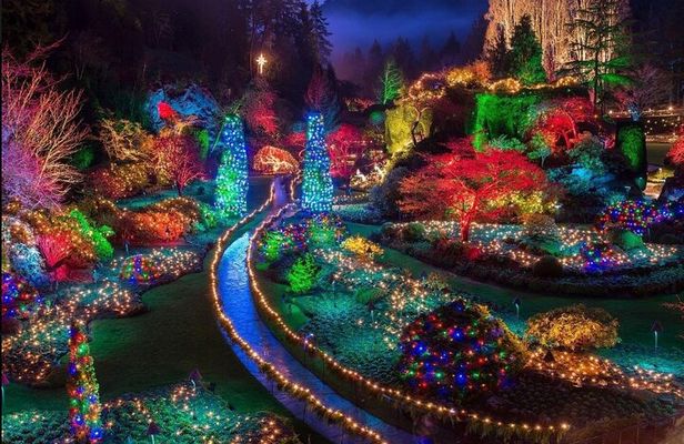 Shuttle Bus to Magic of Christmas at The Butchart Gardens