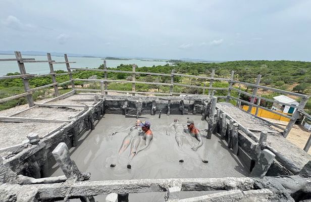 Private unique Experience to the Mud Volcano + Snack