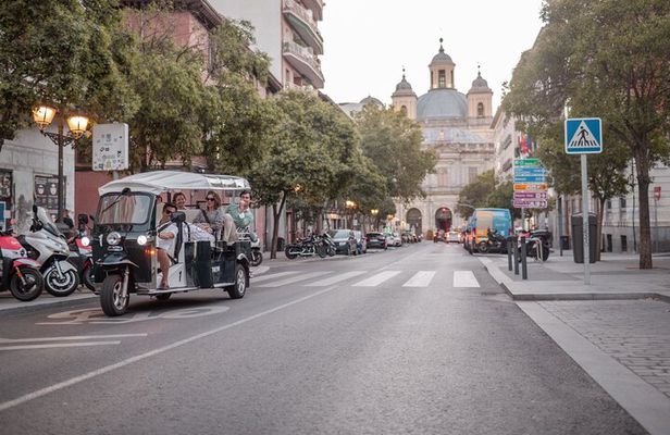 Tour of Historic Madrid in Private Eco Tuk Tuk
