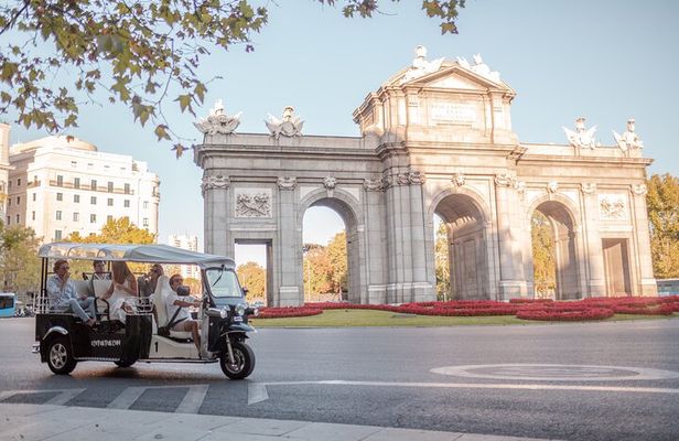 Expert Plus Tour of Madrid in Private Eco Tuk Tuk